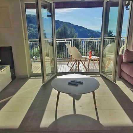 Penthouse Draga Sky In With Free Parking, One Balcony And One Terrace Apartment Mošćenička Draga