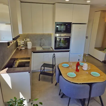 Penthouse Draga Sky In With Free Parking, One Balcony And One Terrace Apartment *