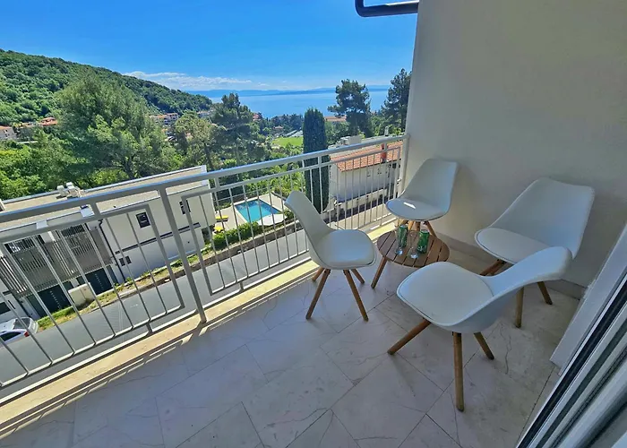 Penthouse Draga Sky In With Free Parking, One Balcony And One Terrace Apartment *