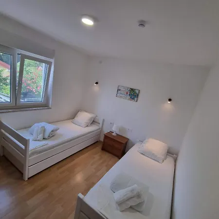 Penthouse Draga Sky In With Free Parking *