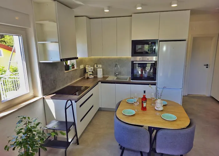 דירה Penthouse Draga Sky In With Free Parking, One Balcony And One Terrace *