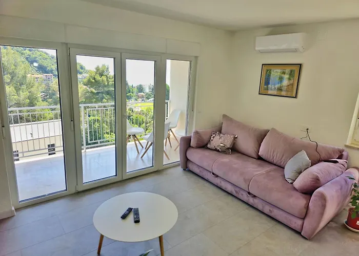 דירה Penthouse Draga Sky In With Free Parking, One Balcony And One Terrace